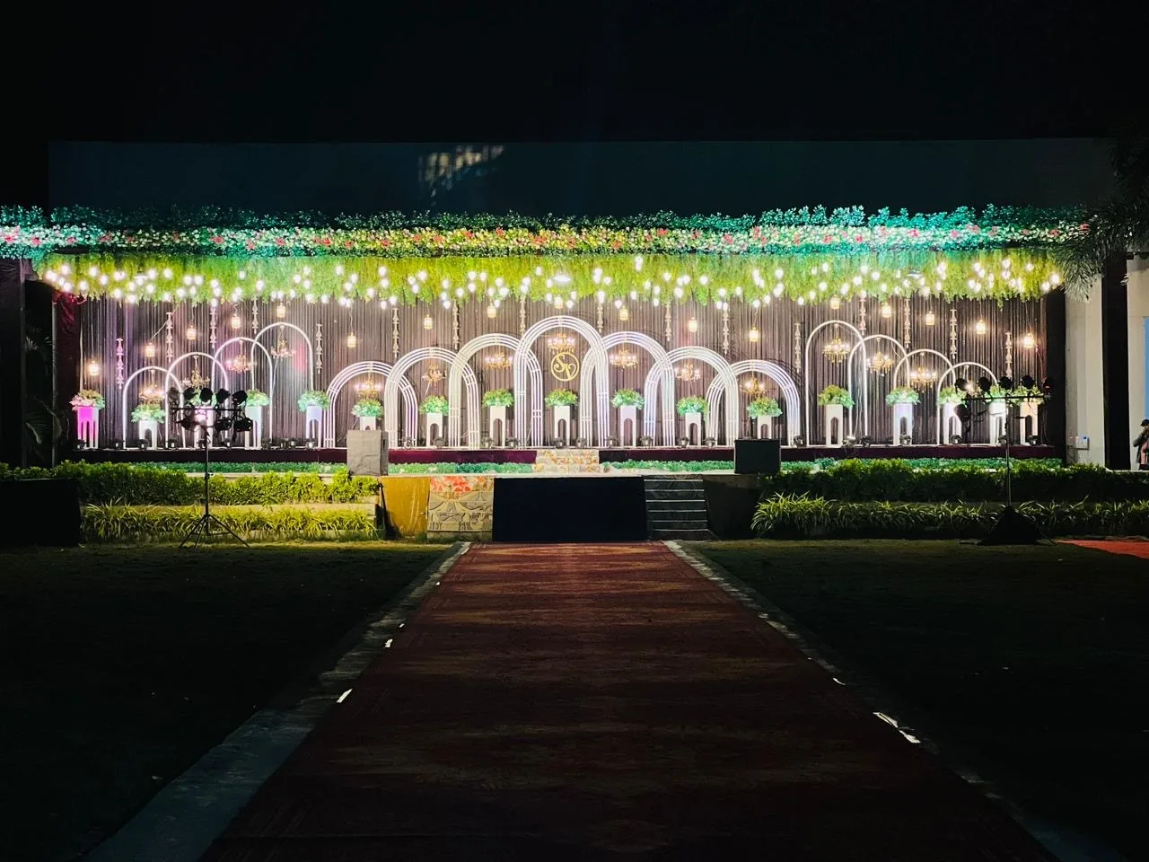 Krushnpingaksh Premium Lawns decor detail